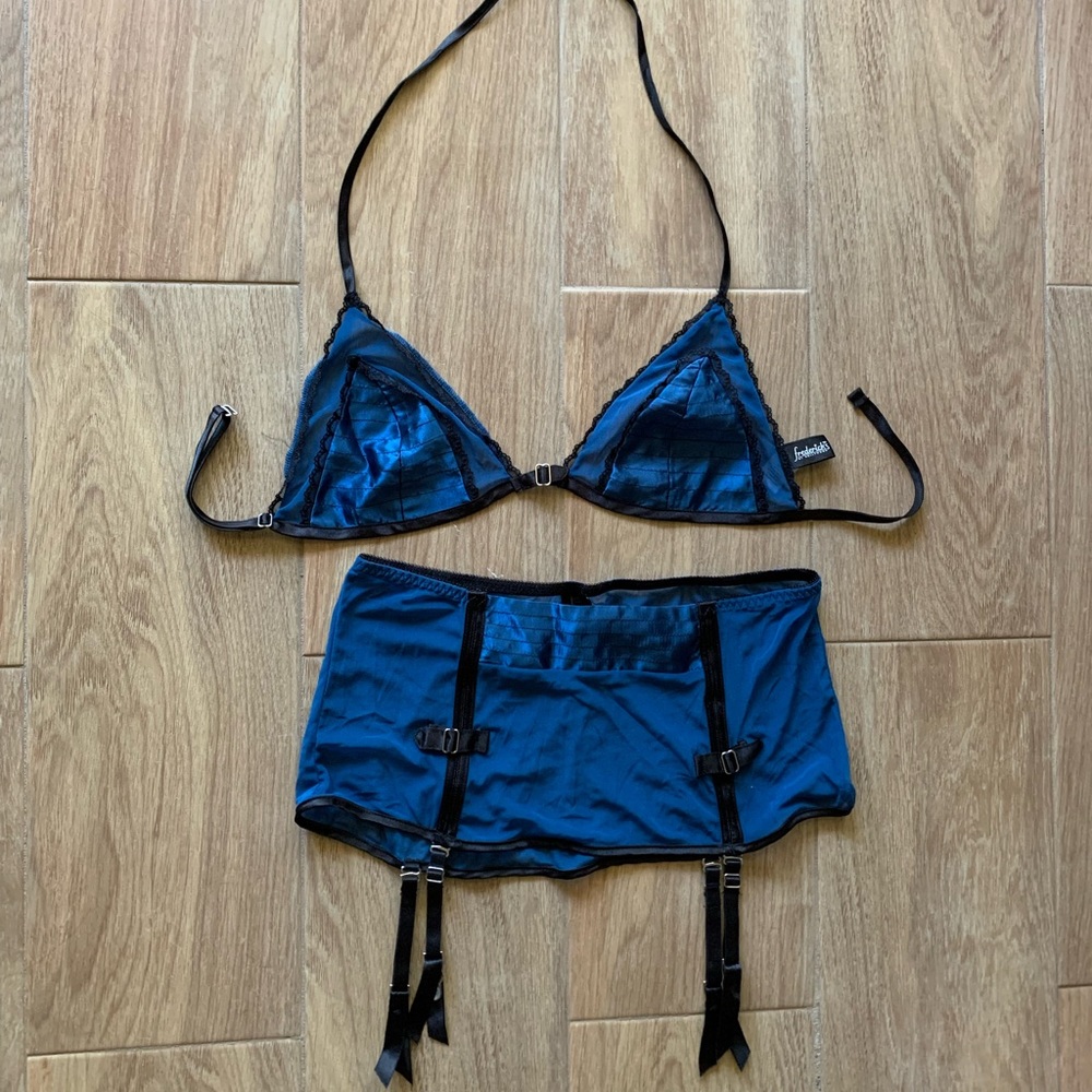 vintage Y2K Frederick’s of Hollywood blue and black 2 piece set